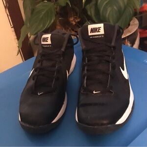 Nike Women’s  Air Overplay Black Synthetic Leather Basketball Shoe Sz 9